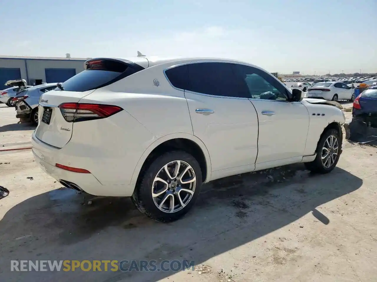 3 Photograph of a damaged car ZN661YUA4MX370310 MASERATI ALL MODELS 2021