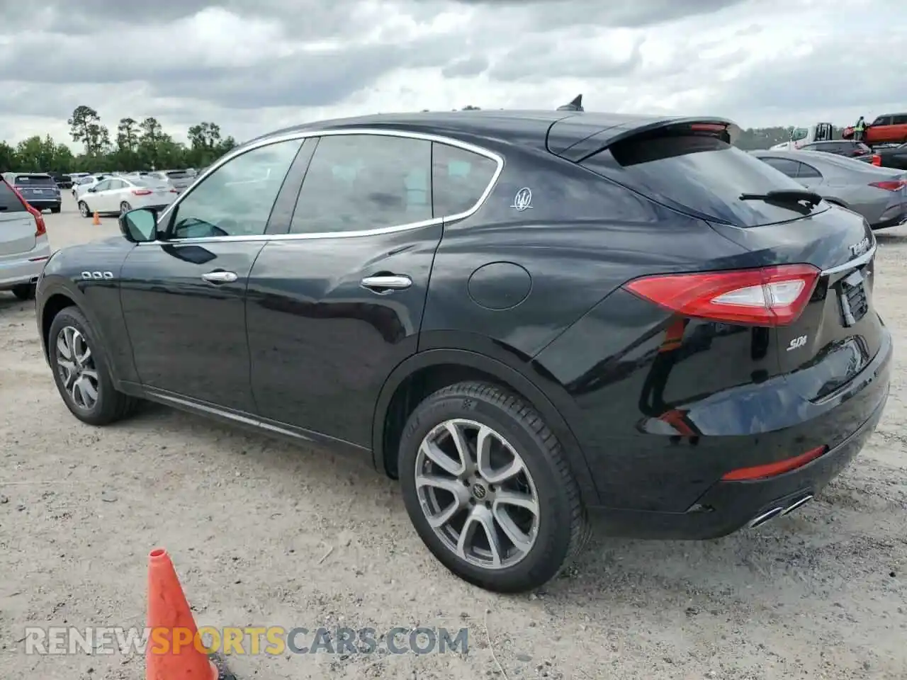 2 Photograph of a damaged car ZN661YUA8MX370262 MASERATI ALL MODELS 2021