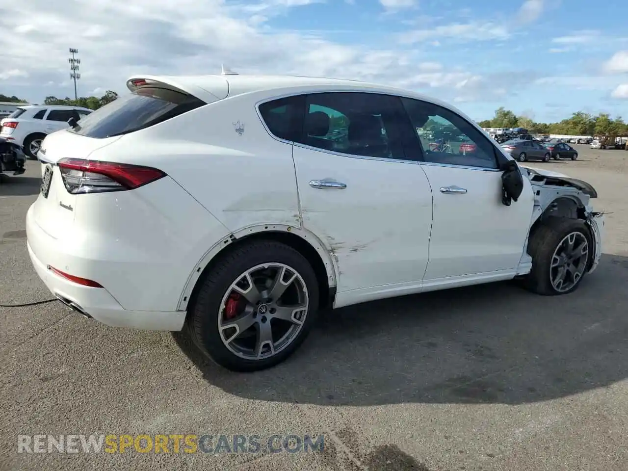 3 Photograph of a damaged car ZN661XUA6PX423569 MASERATI ALL MODELS 2023