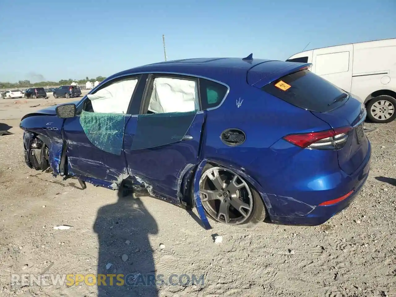 2 Photograph of a damaged car ZN661XUA7PX421720 MASERATI ALL MODELS 2023