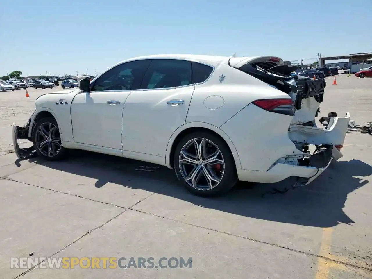 2 Photograph of a damaged car ZN661XUA9PX411559 MASERATI ALL MODELS 2023