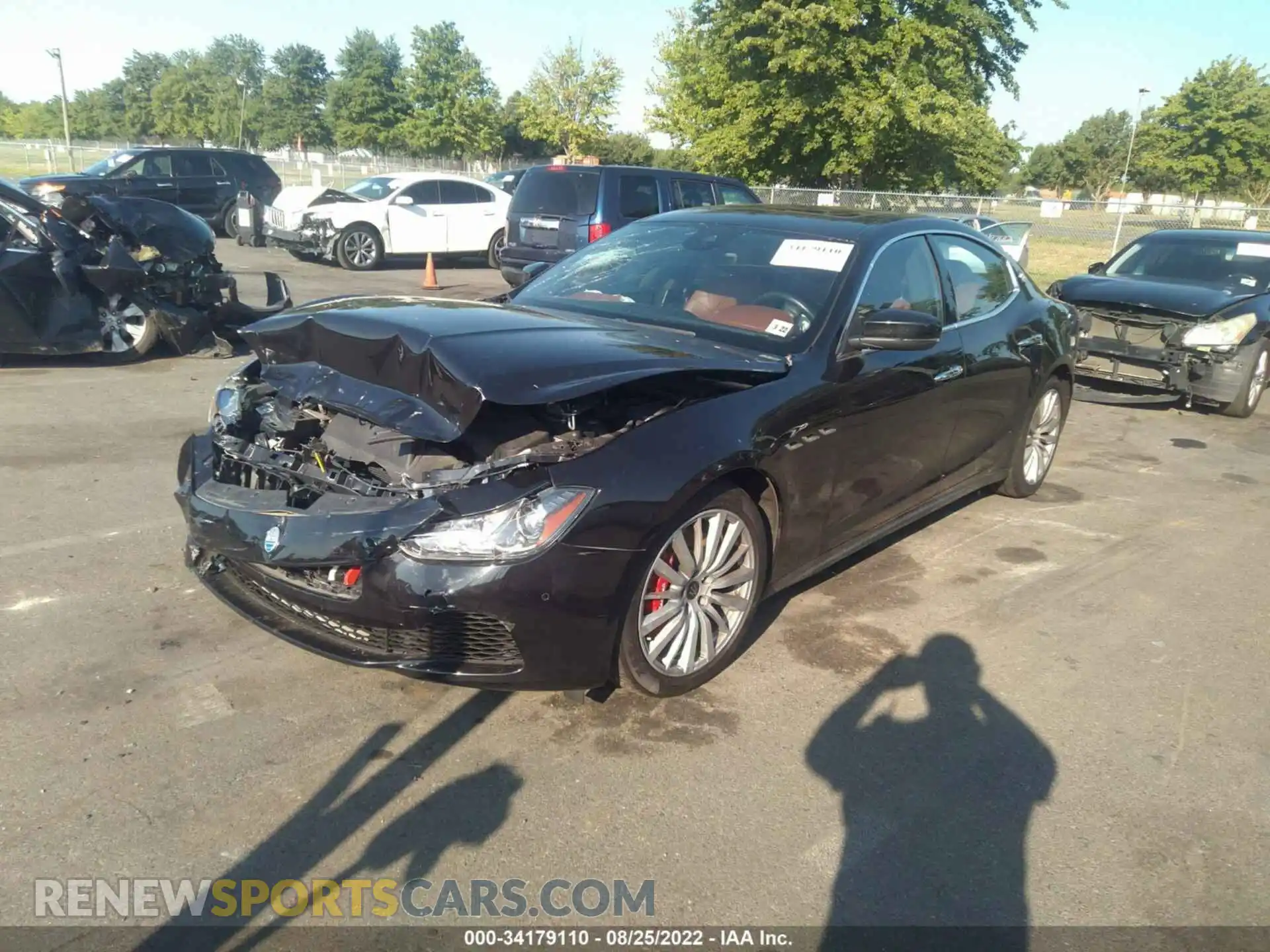 2 Photograph of a damaged car ZAM57RTA5H1240883 MASERATI GHIBLI 2017