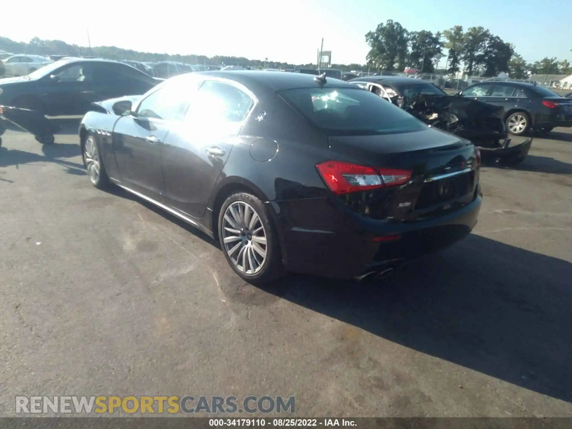 3 Photograph of a damaged car ZAM57RTA5H1240883 MASERATI GHIBLI 2017
