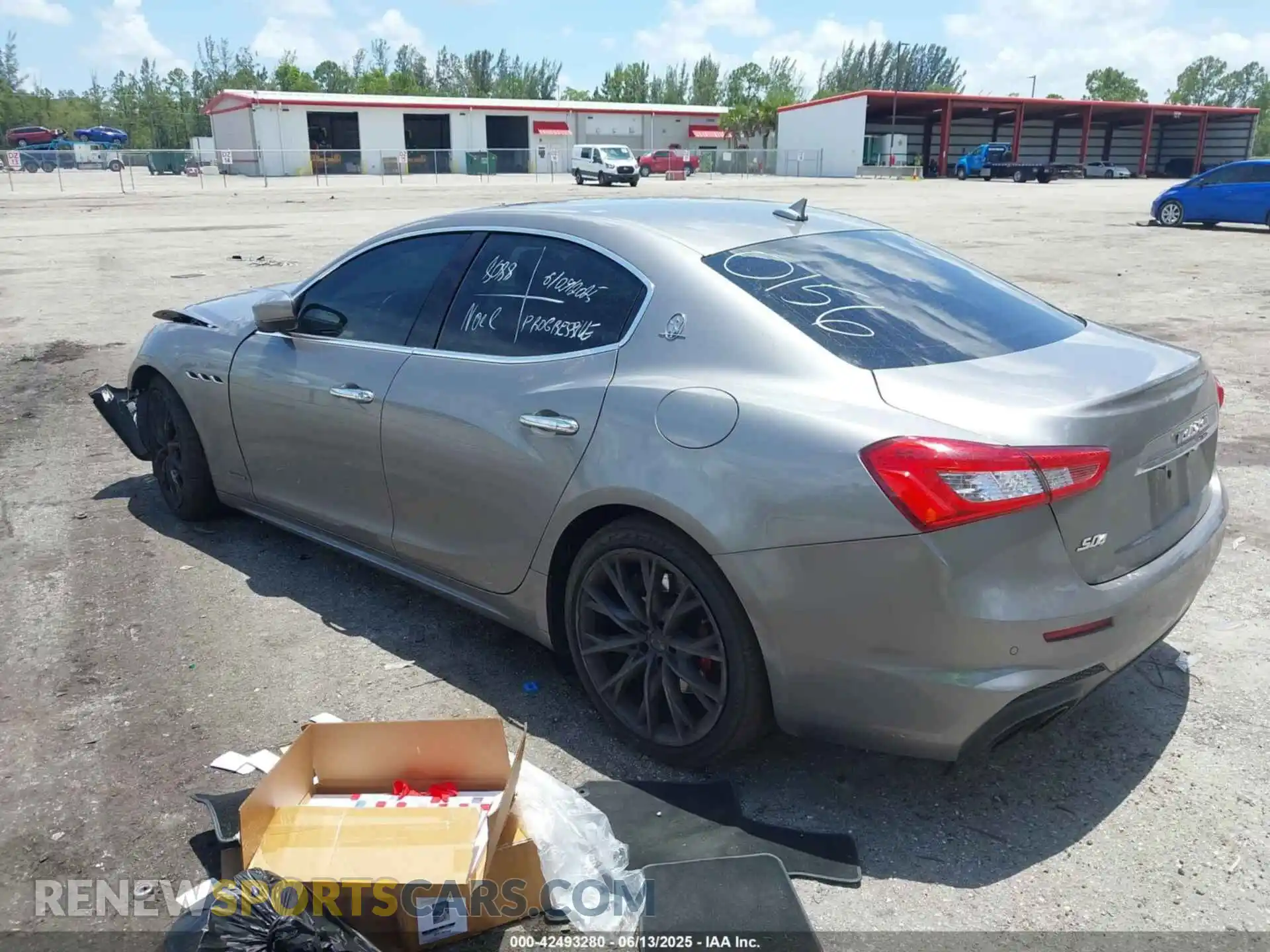 3 Photograph of a damaged car ZAM57YTS0K1340156 MASERATI GHIBLI 2019