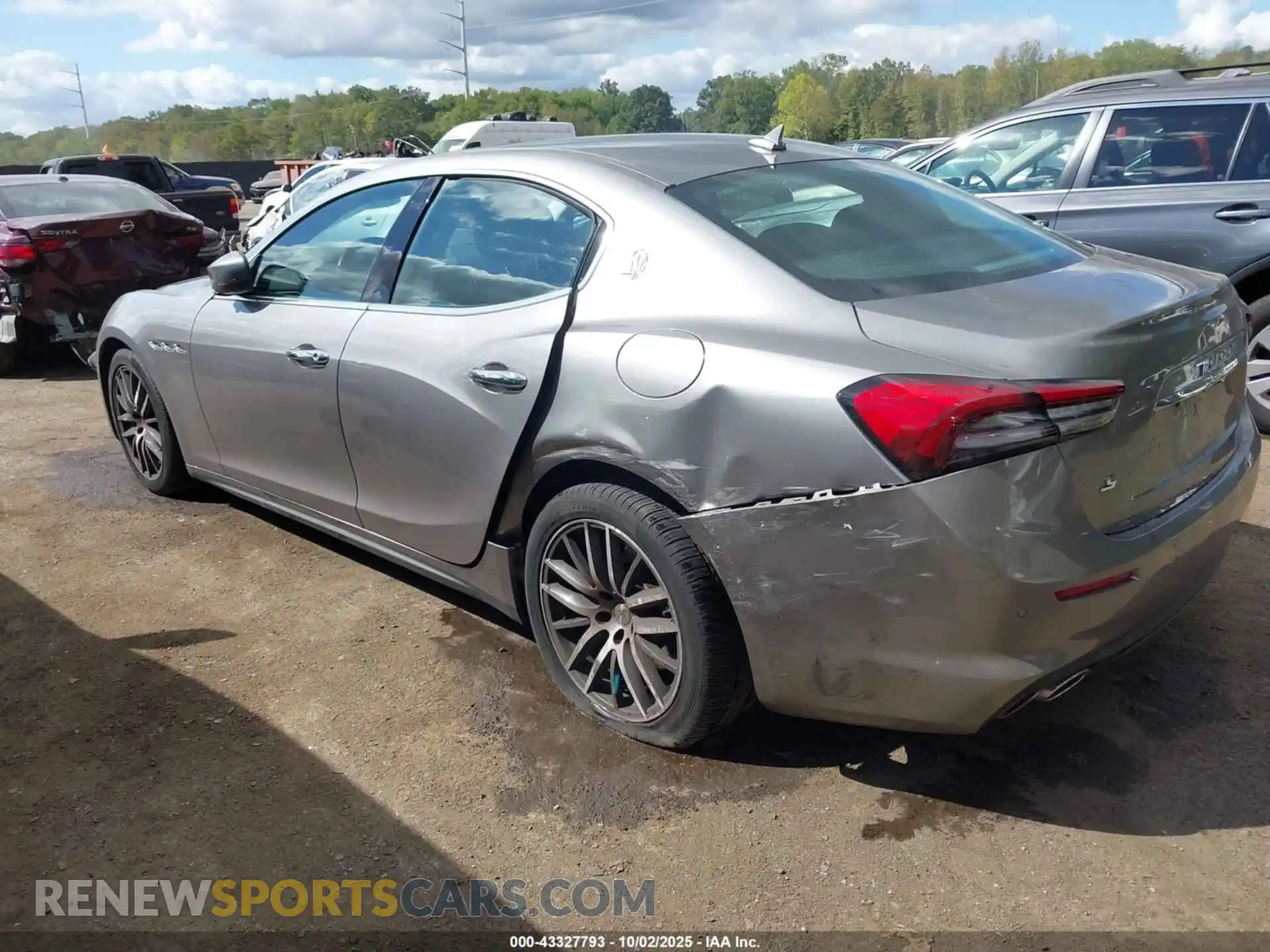 3 Photograph of a damaged car ZAM57YSA1M1357656 MASERATI GHIBLI 2021