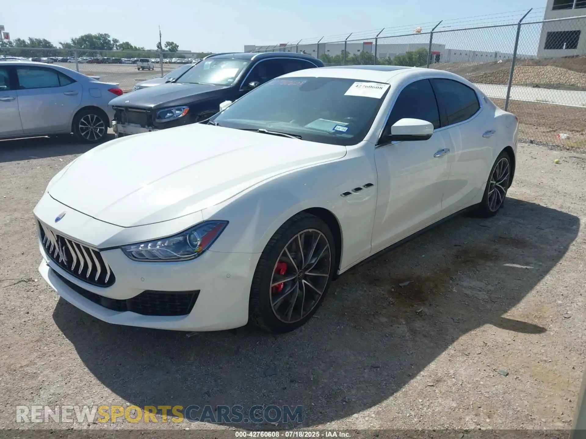 2 Photograph of a damaged car ZAM57YSA9M1368436 MASERATI GHIBLI 2021