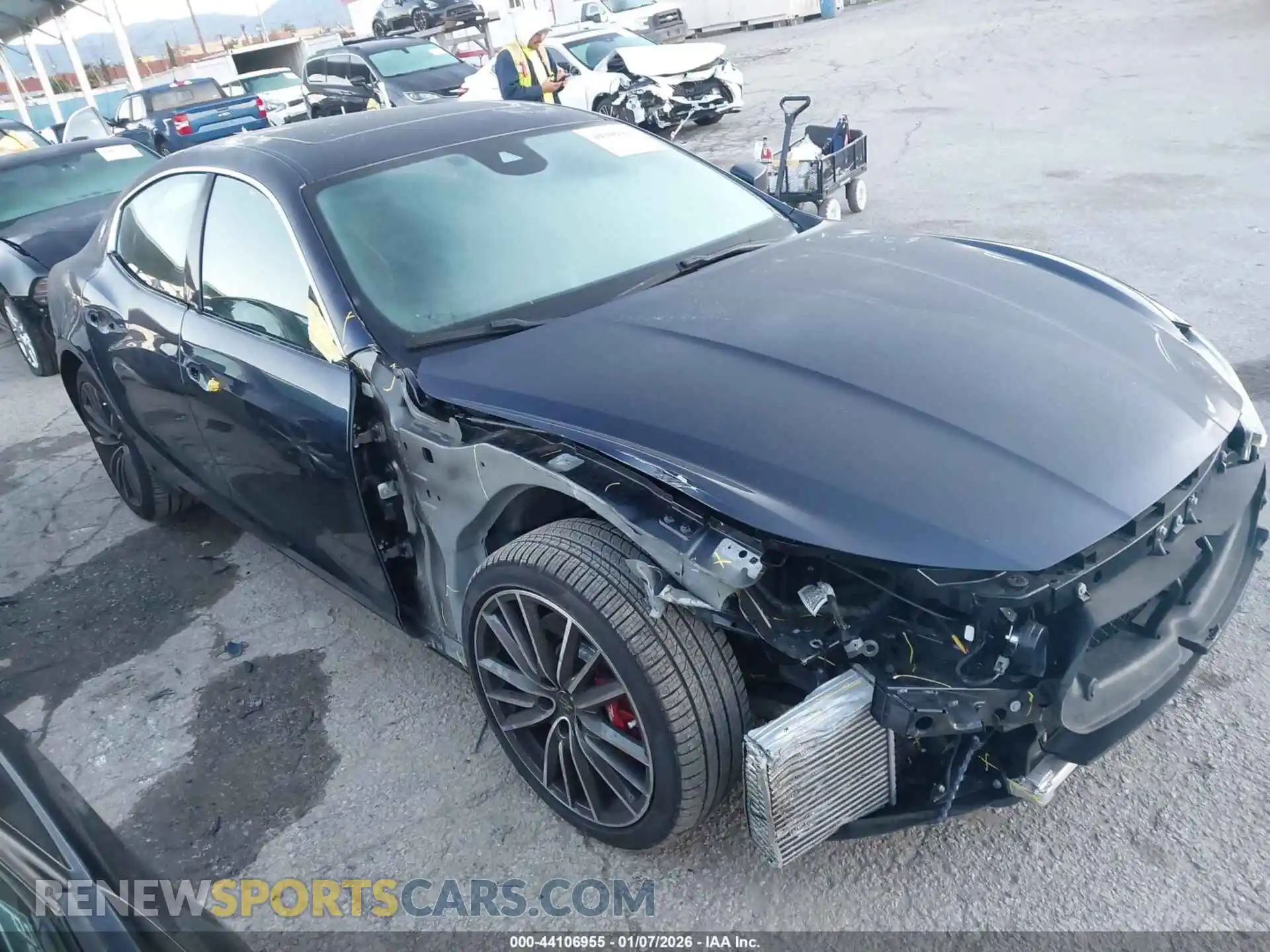 1 Photograph of a damaged car ZAM57XSA8N1388933 MASERATI GHIBLI 2022