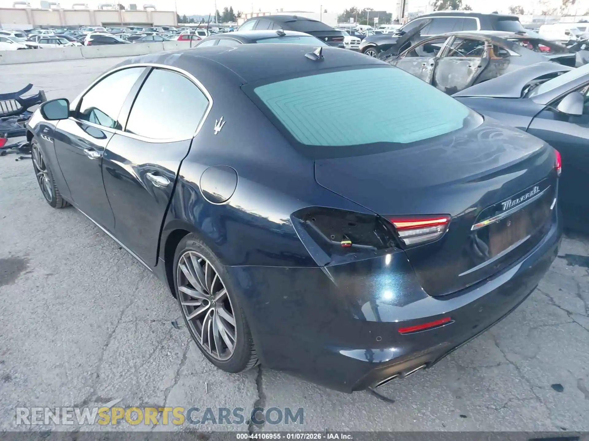 3 Photograph of a damaged car ZAM57XSA8N1388933 MASERATI GHIBLI 2022