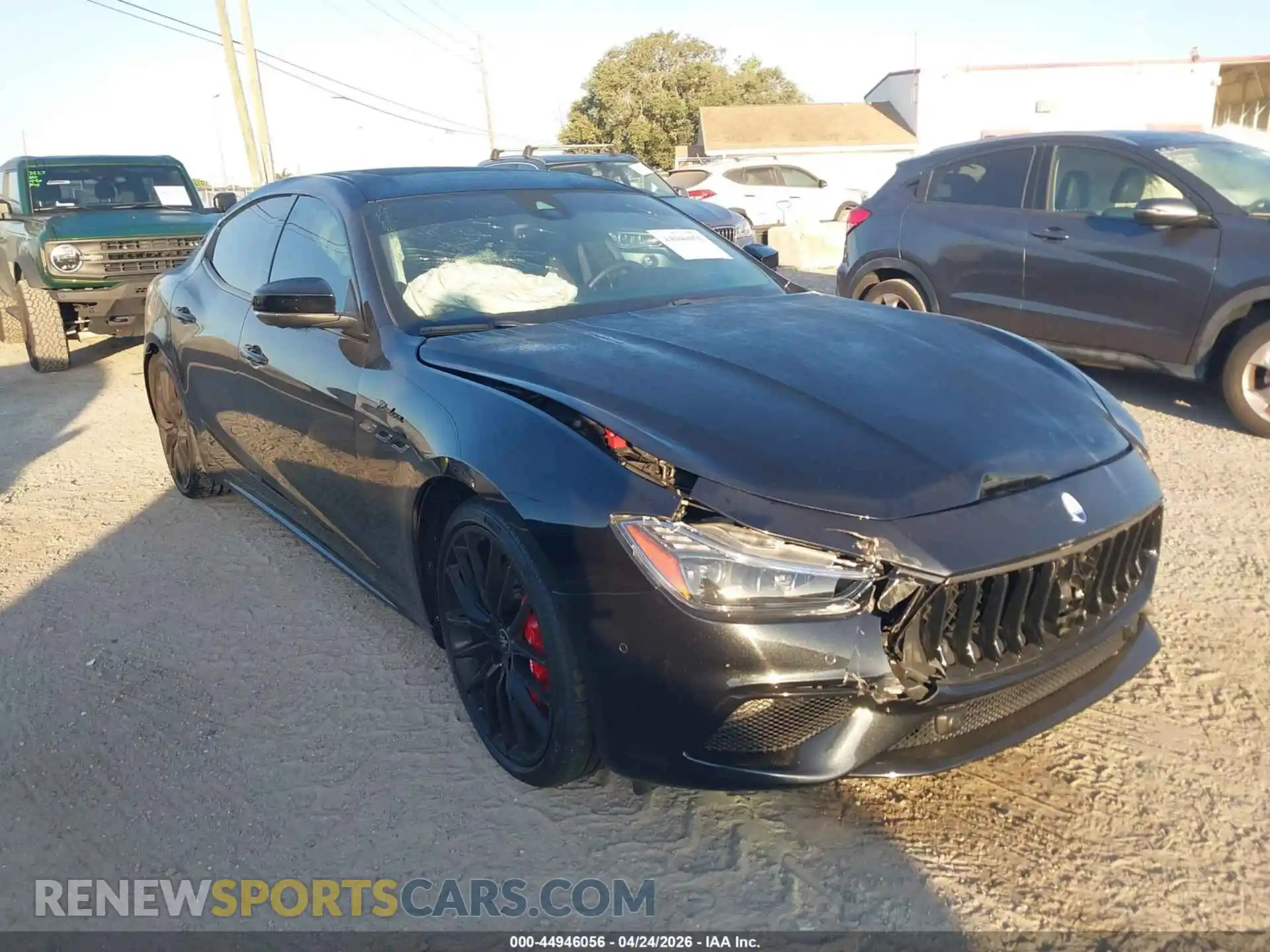 1 Photograph of a damaged car ZAM57YTM3RX452829 MASERATI GHIBLI 2024