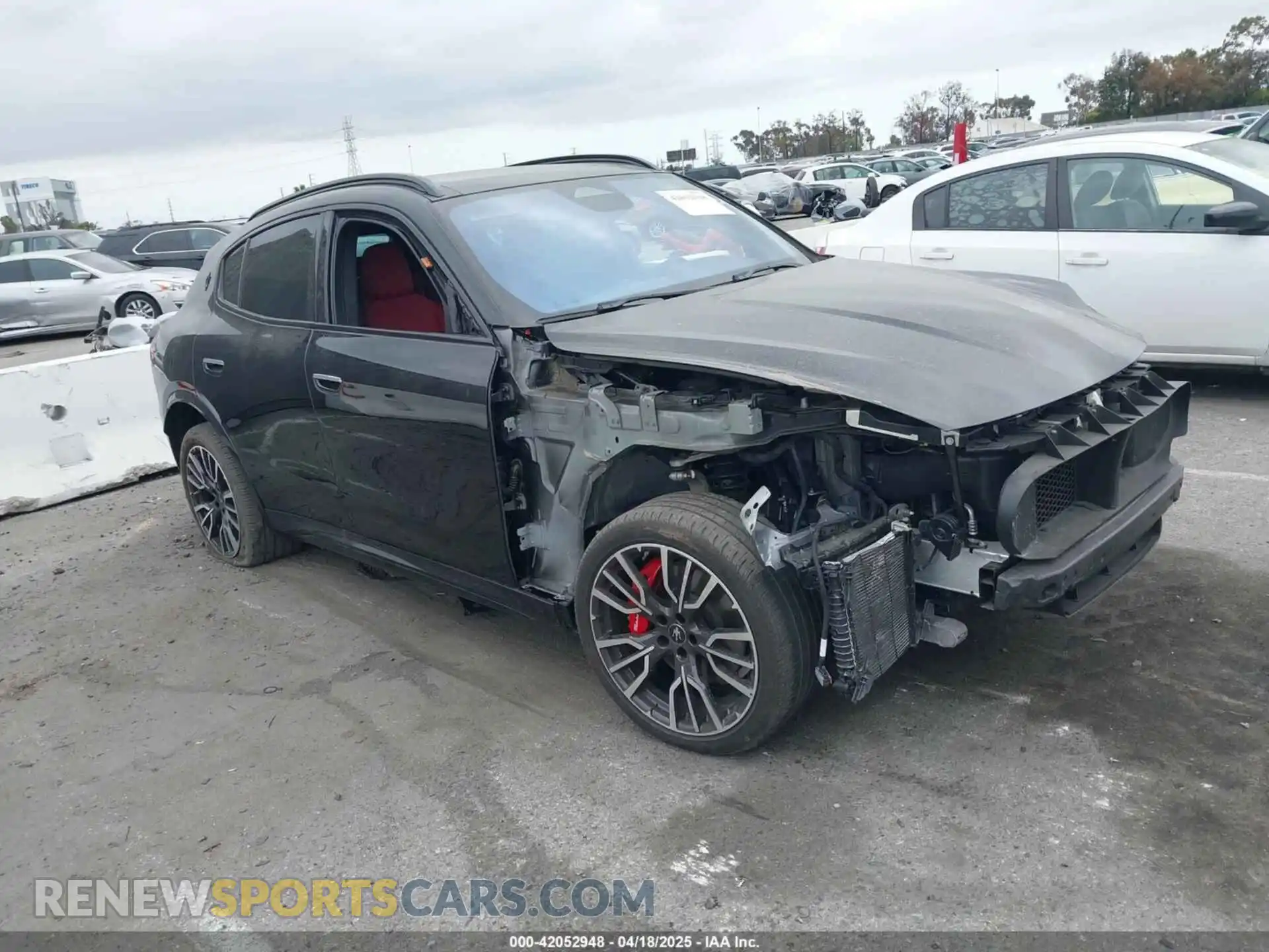 1 fotografías del automóvil dañado ZN682AVM5P7429357 MASERATI GRECALE 2023