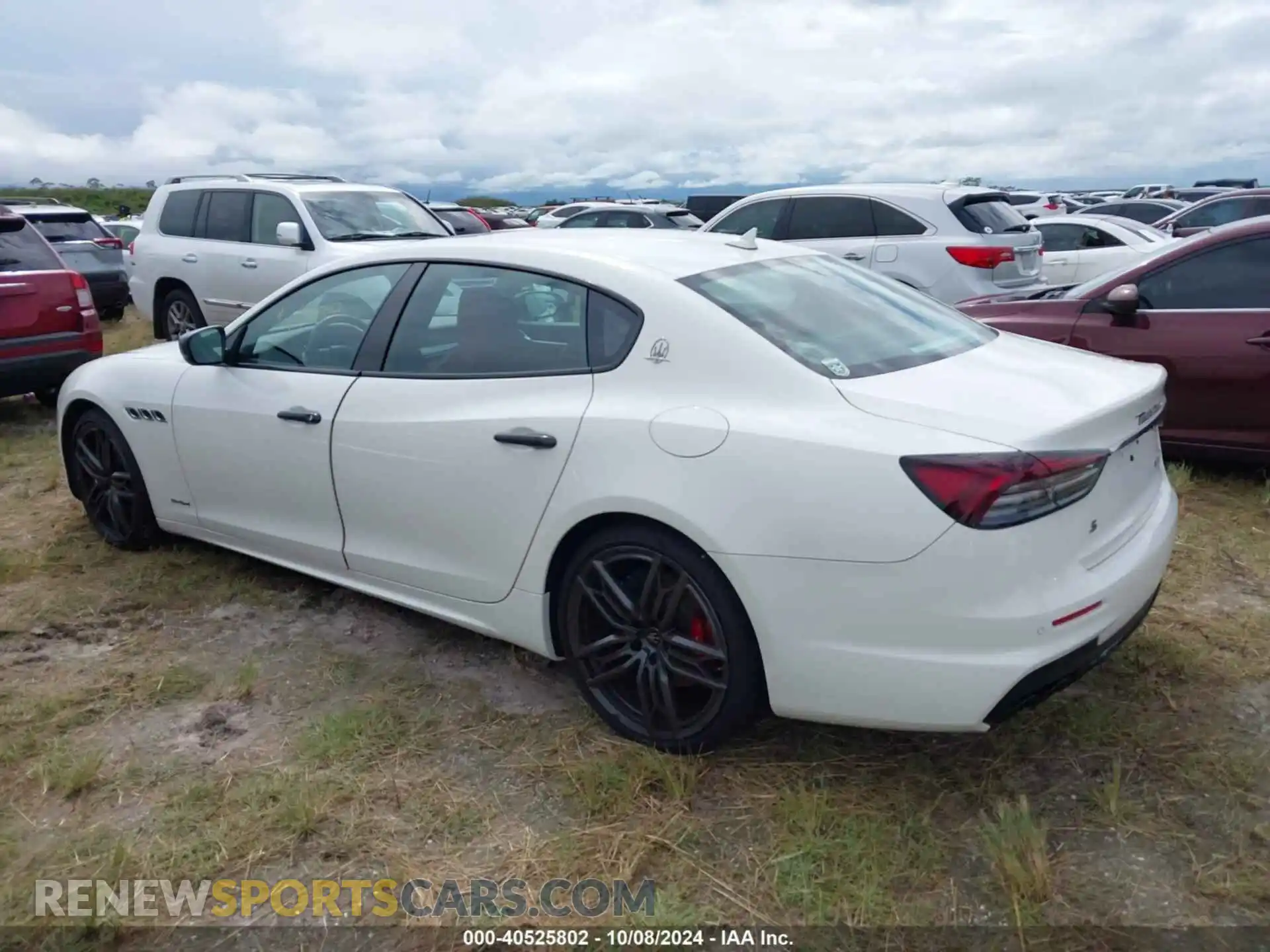3 Photograph of a damaged car ZAM56YPS8M1362972 MASERATI QUATTROPORTE 2021
