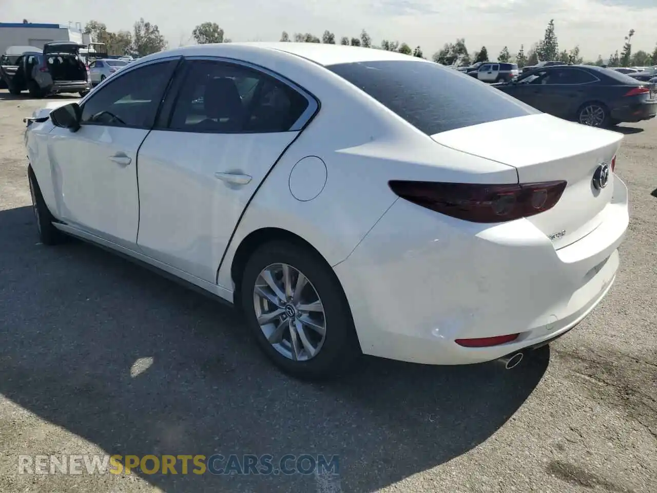 2 Photograph of a damaged car 3MZBPABL4KM112377 MAZDA 3 2019