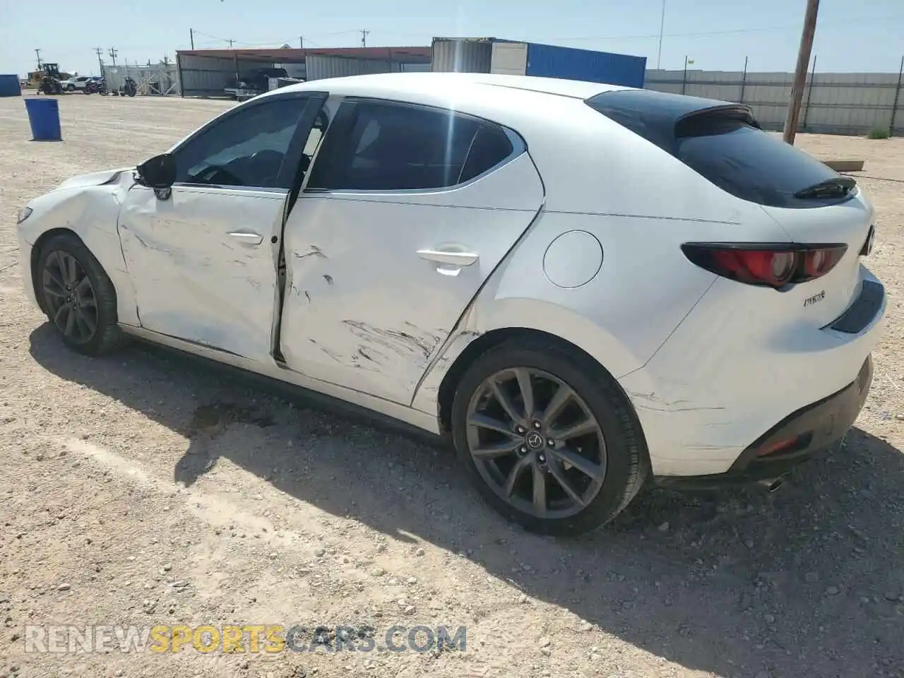 2 Photograph of a damaged car JM1BPAJM1K1132824 MAZDA 3 2019