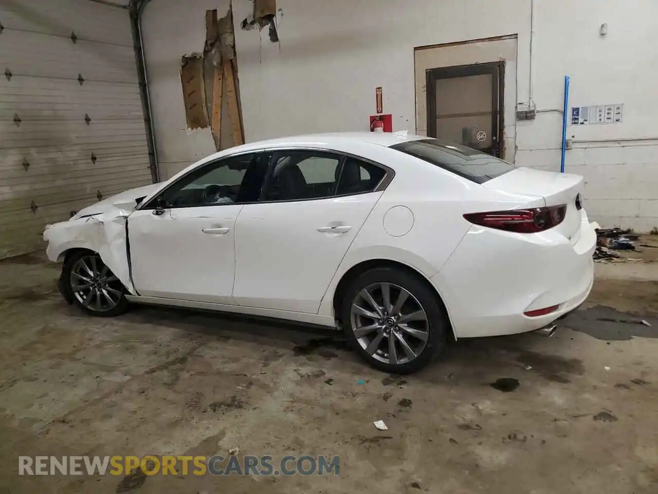 2 Photograph of a damaged car JM1BPBEM3K1139631 MAZDA 3 2019