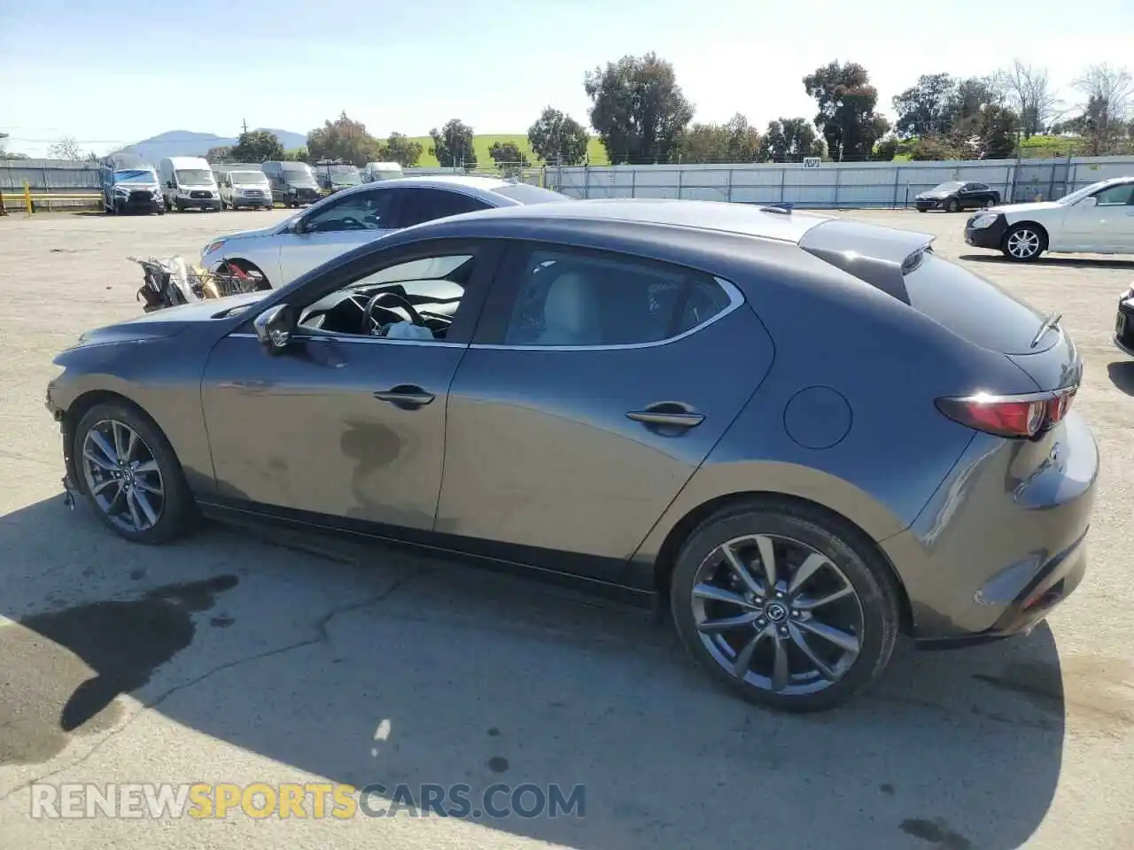 2 Photograph of a damaged car JM1BPBMM2K1133482 MAZDA 3 2019