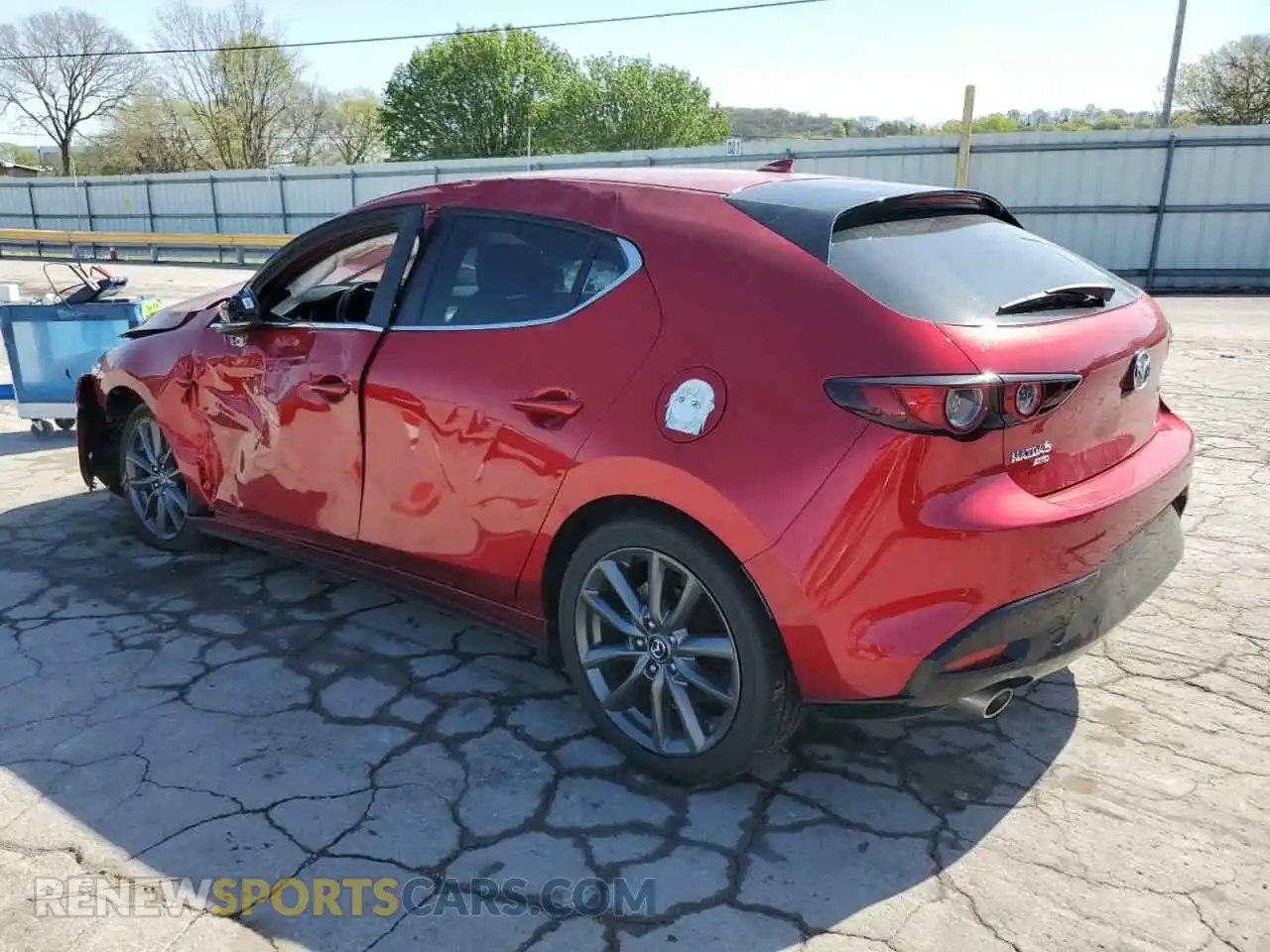 2 Фотография поврежденного автомобиля JM1BPBMM8K1125497 MAZDA 3 2019