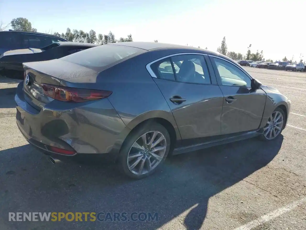 3 Photograph of a damaged car 3MZBPACL5LM135828 MAZDA 3 2020
