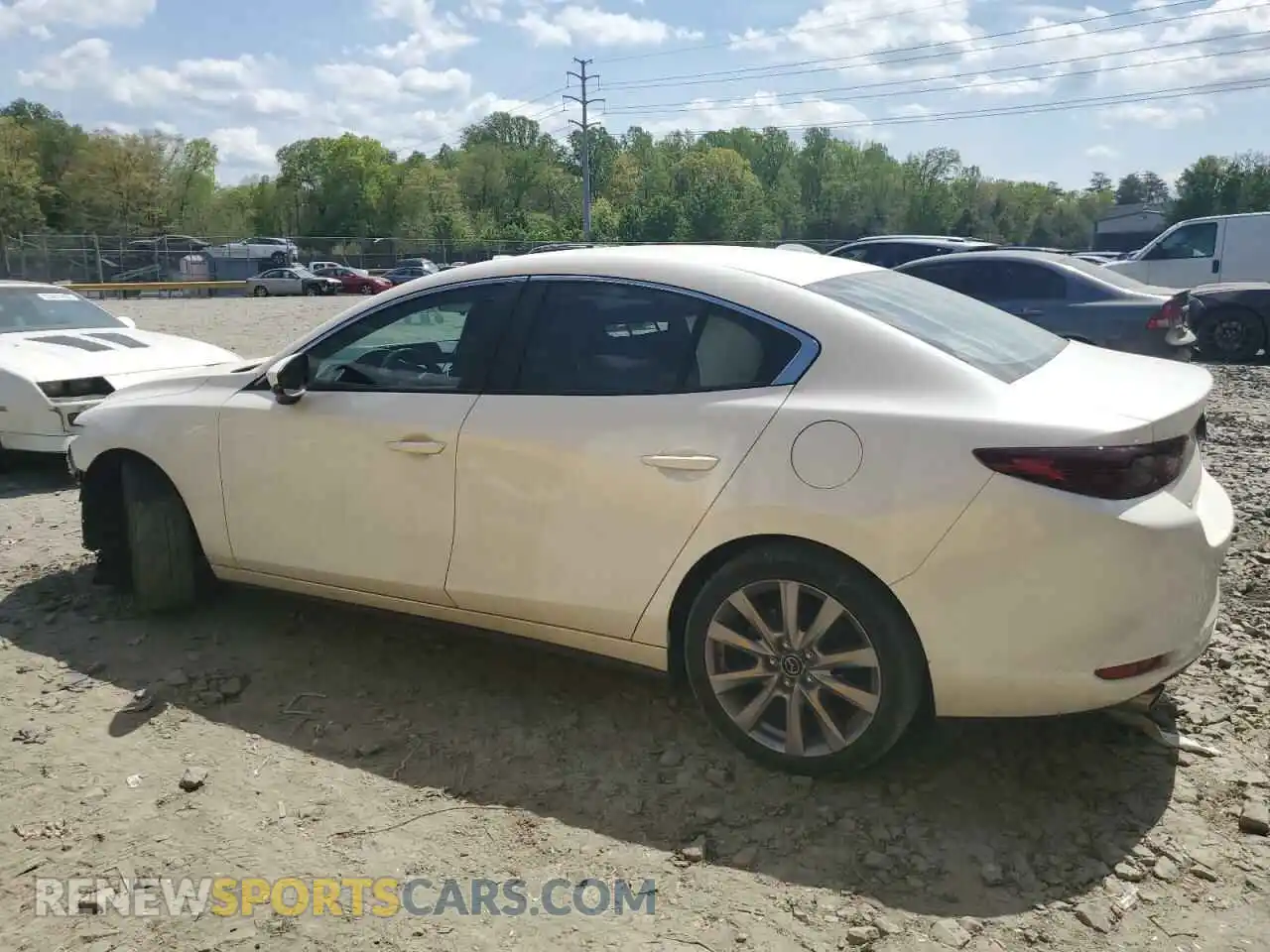 2 Photograph of a damaged car 3MZBPACL6LM132047 MAZDA 3 2020