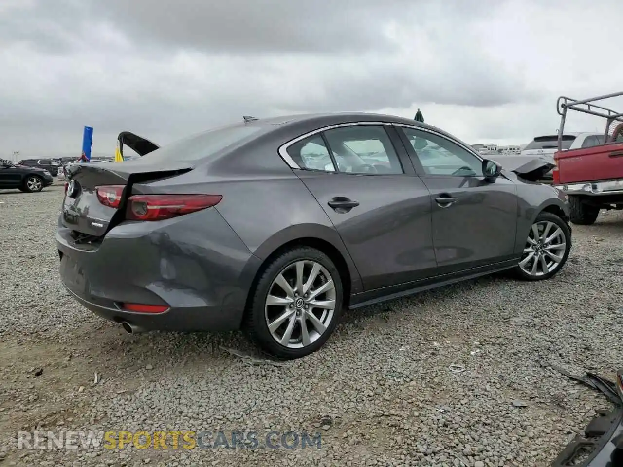 3 Photograph of a damaged car 3MZBPAEM1LM127828 MAZDA 3 2020