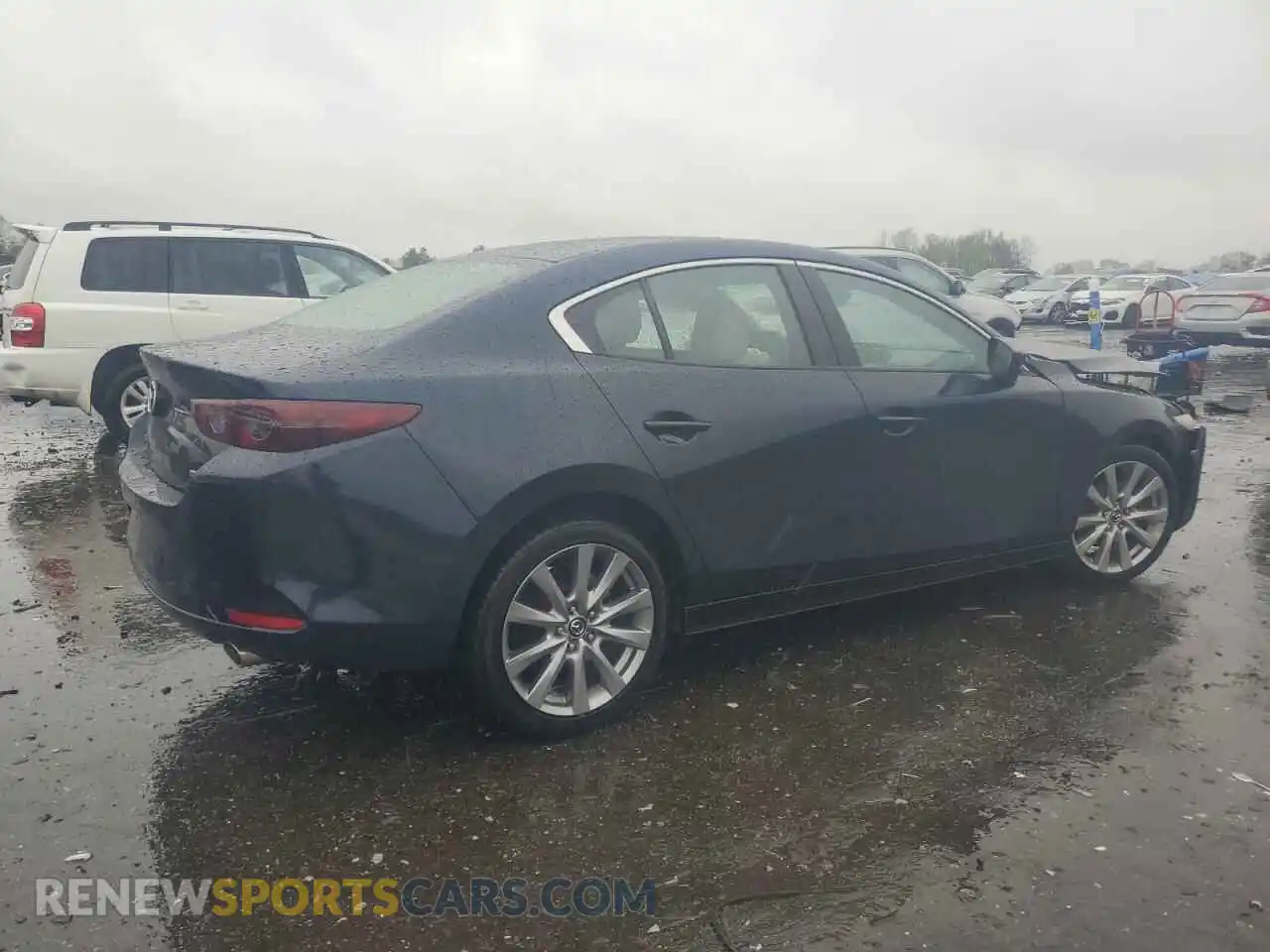 3 Photograph of a damaged car 3MZBPBCM3LM126317 MAZDA 3 2020
