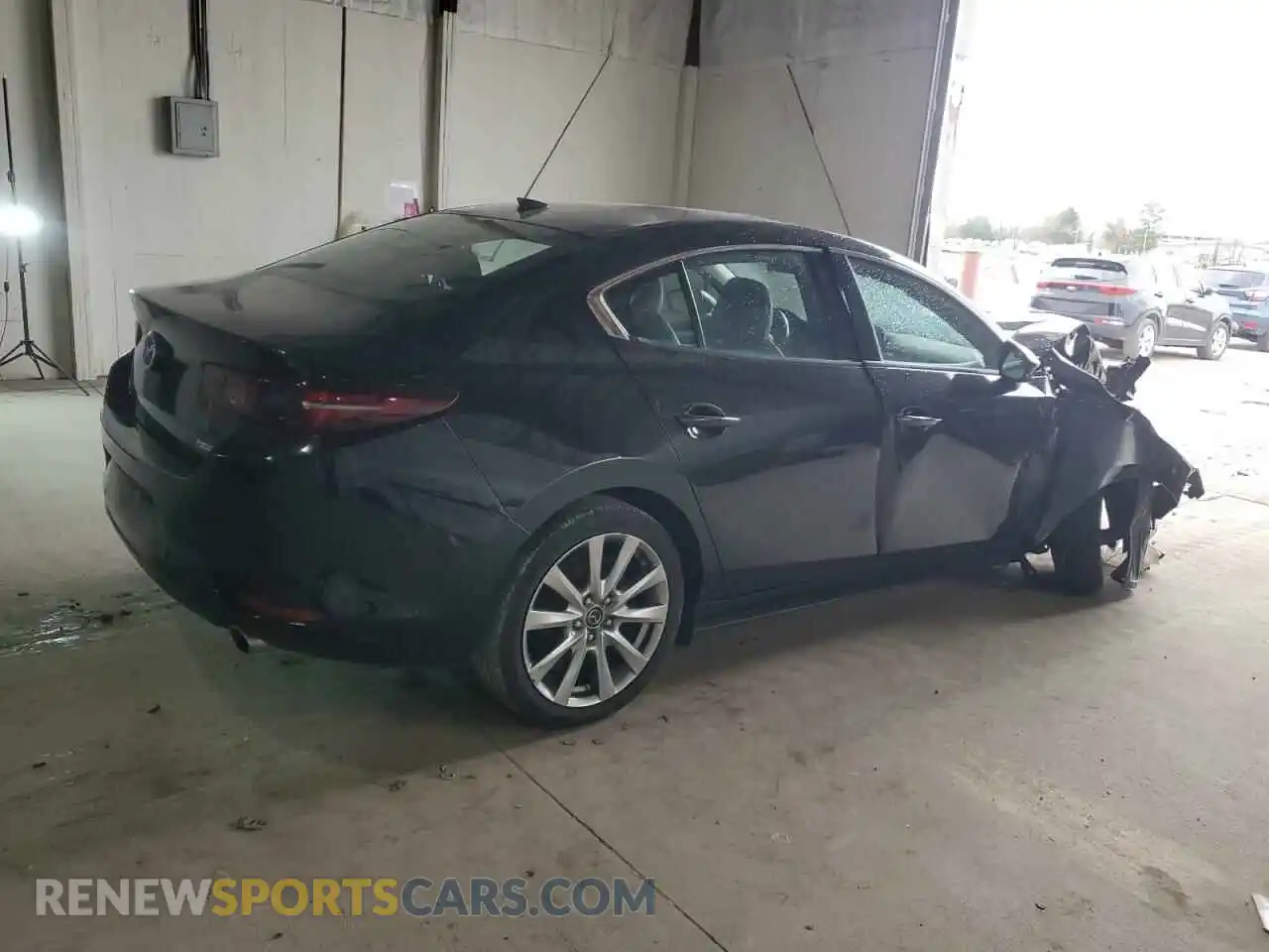 3 Фотография поврежденного автомобиля 3MZBPBEM8LM122843 MAZDA 3 2020