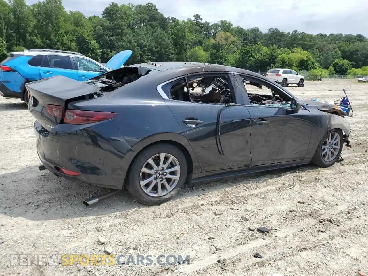 3 Photograph of a damaged car 3MZBPAA72MM252404 MAZDA 3 2021