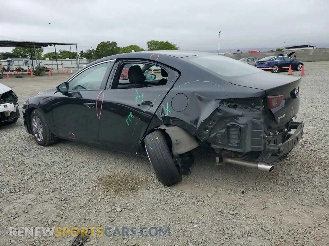 2 Photograph of a damaged car 3MZBPAA7XMM203287 MAZDA 3 2021