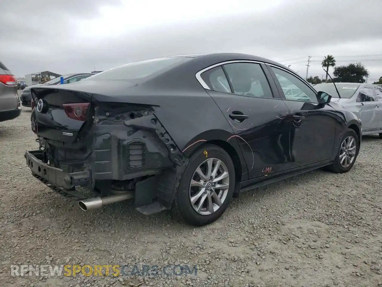 3 Photograph of a damaged car 3MZBPAA7XMM203287 MAZDA 3 2021