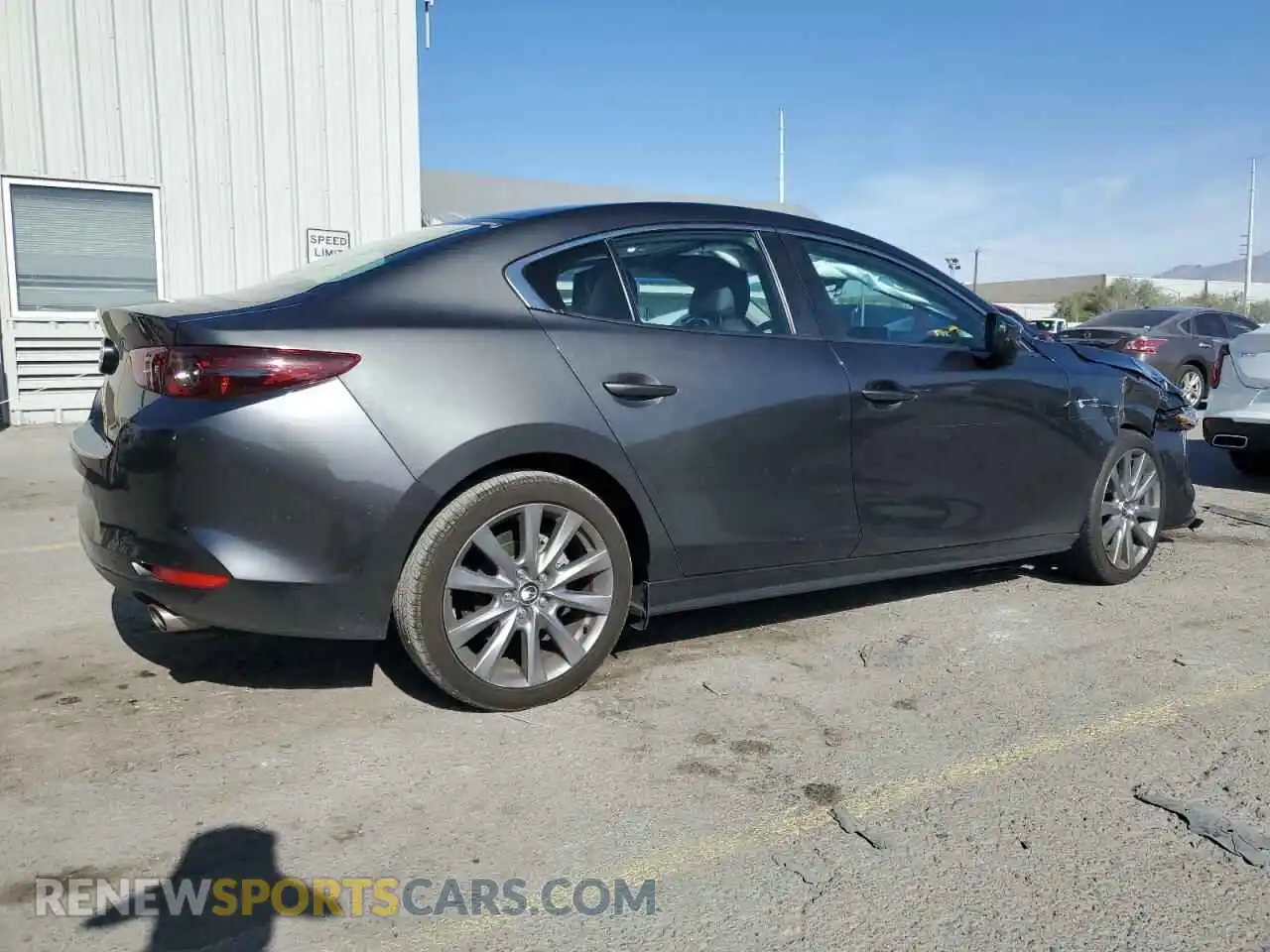 3 fotografías del automóvil dañado 3MZBPABL6MM250571 MAZDA 3 2021