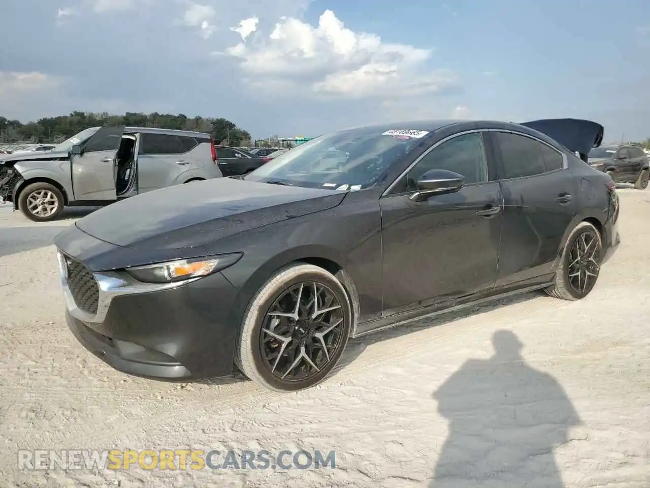 1 Photograph of a damaged car 3MZBPABM0MM205621 MAZDA 3 2021