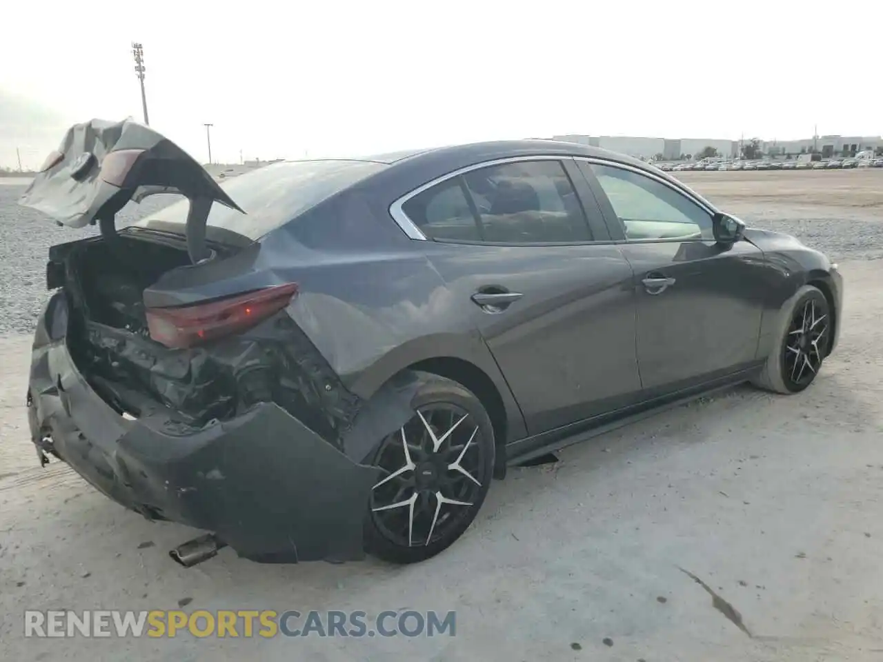 3 Photograph of a damaged car 3MZBPABM0MM205621 MAZDA 3 2021