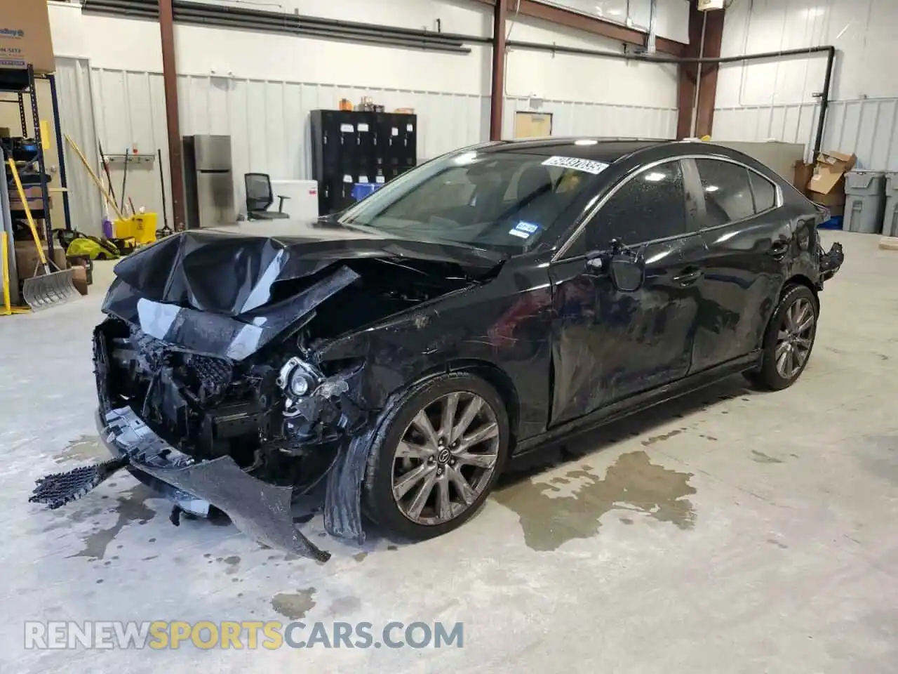 1 Photograph of a damaged car 3MZBPABMXMM208025 MAZDA 3 2021