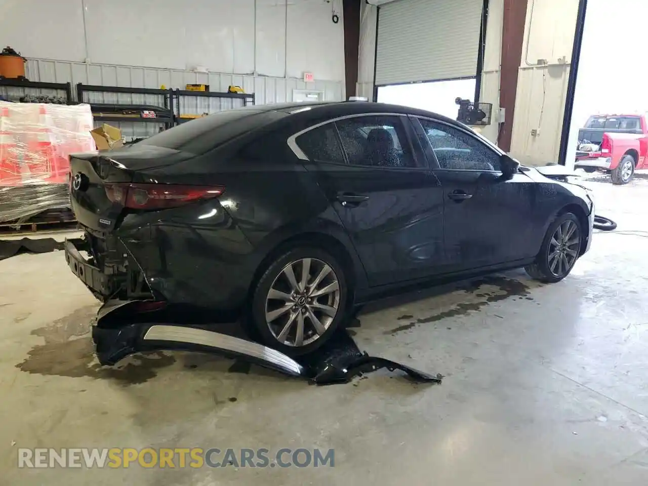 3 Photograph of a damaged car 3MZBPABMXMM208025 MAZDA 3 2021
