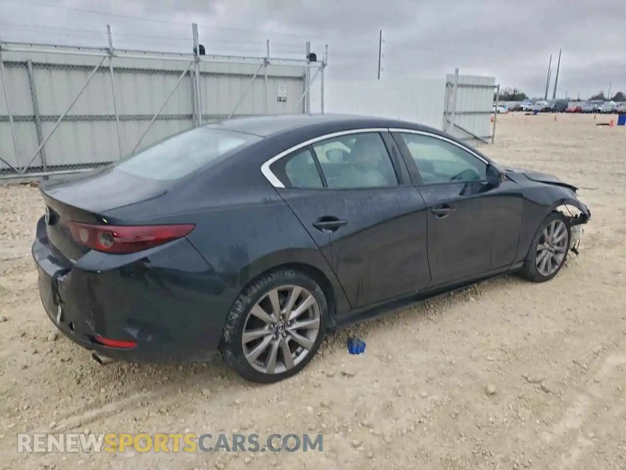 3 Photograph of a damaged car 3MZBPBCL7MM254911 MAZDA 3 2021