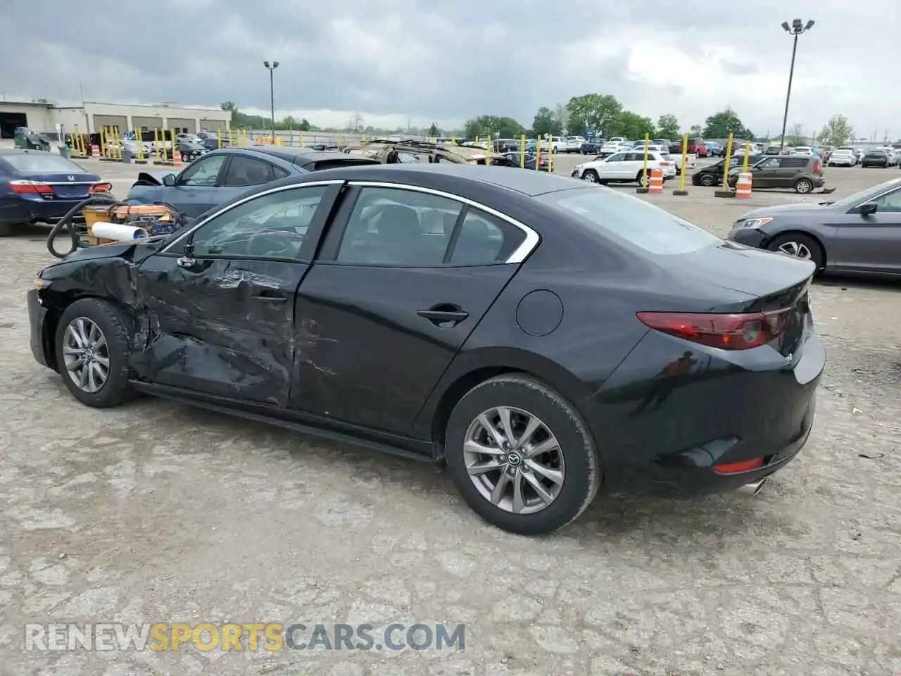2 Photograph of a damaged car JM1BPAAL2M1335330 MAZDA 3 2021