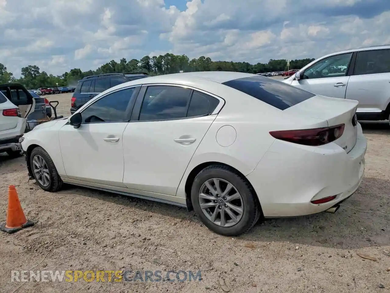 2 Photograph of a damaged car JM1BPAAL7M1327630 MAZDA 3 2021