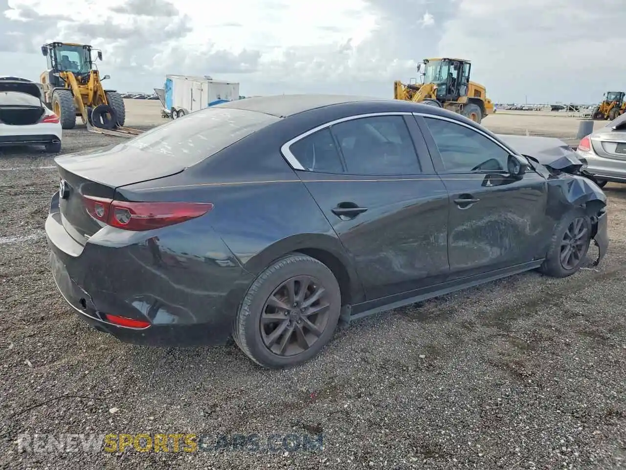 3 Photograph of a damaged car JM1BPAAL8M1313154 MAZDA 3 2021