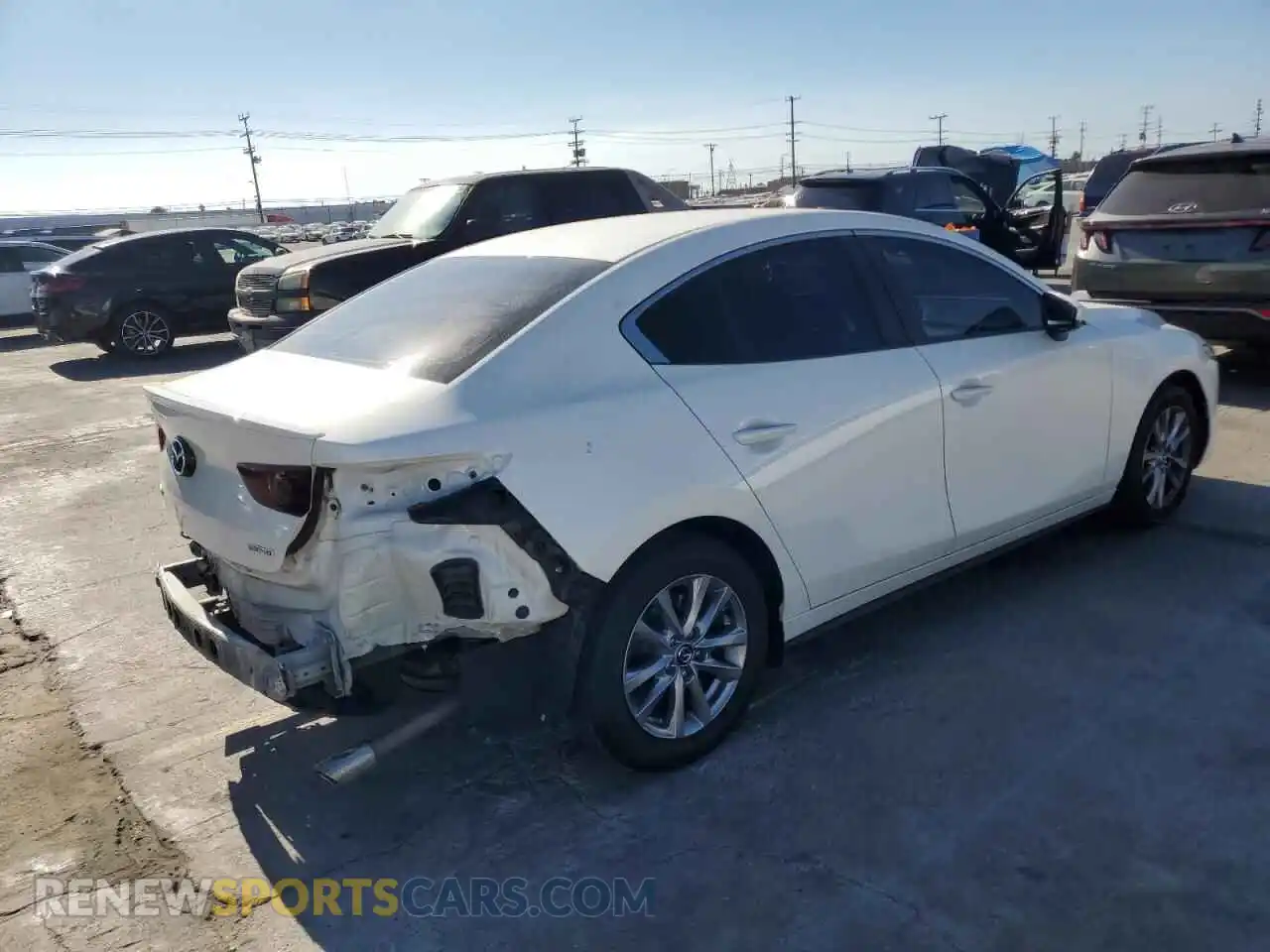 3 Photograph of a damaged car JM1BPAAL8M1331668 MAZDA 3 2021