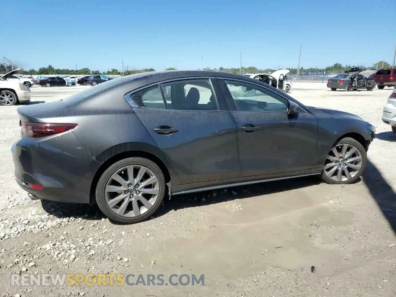 3 Photograph of a damaged car JM1BPABL2M1335391 MAZDA 3 2021