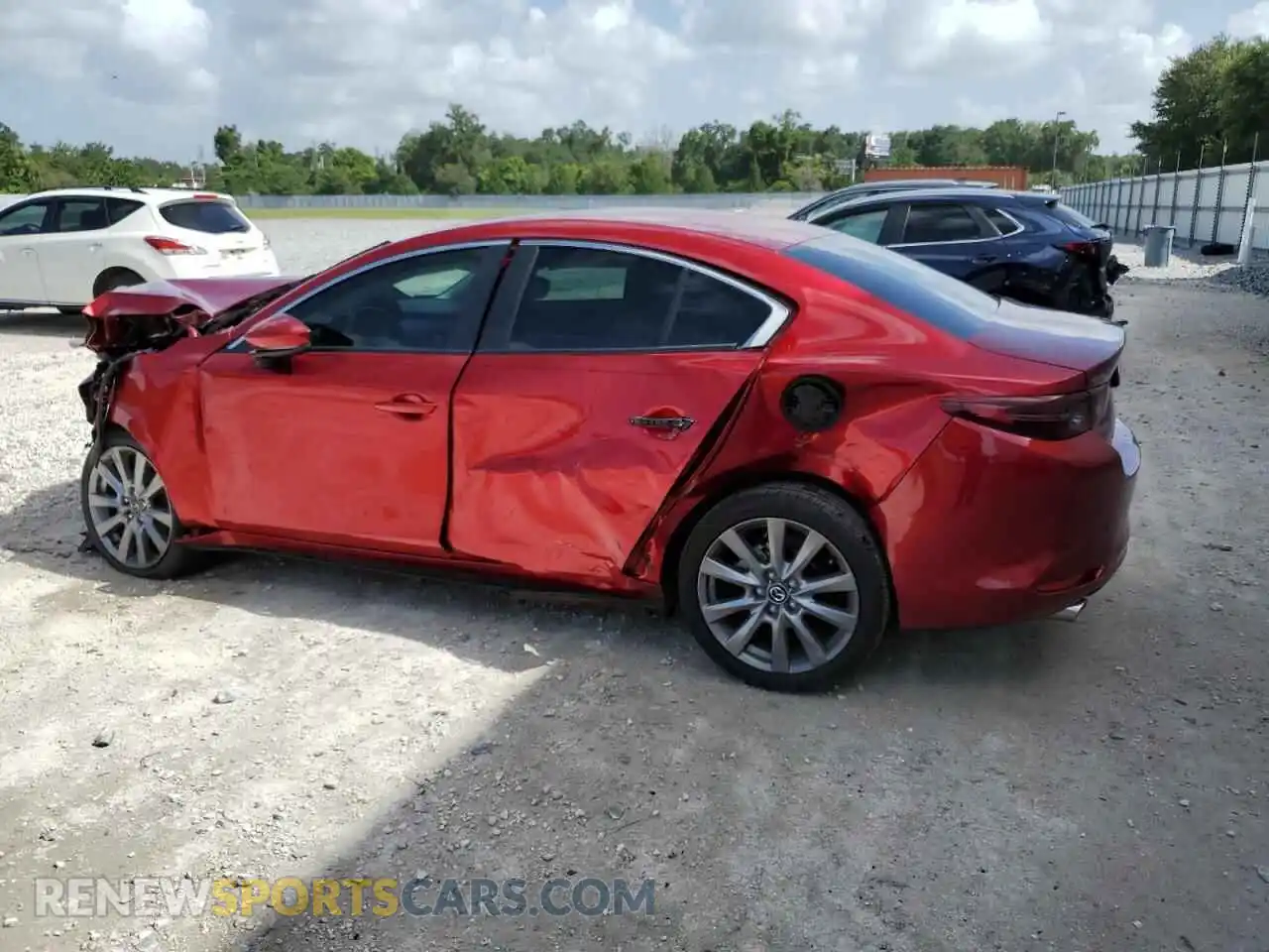 2 Photograph of a damaged car JM1BPACL3M1329422 MAZDA 3 2021