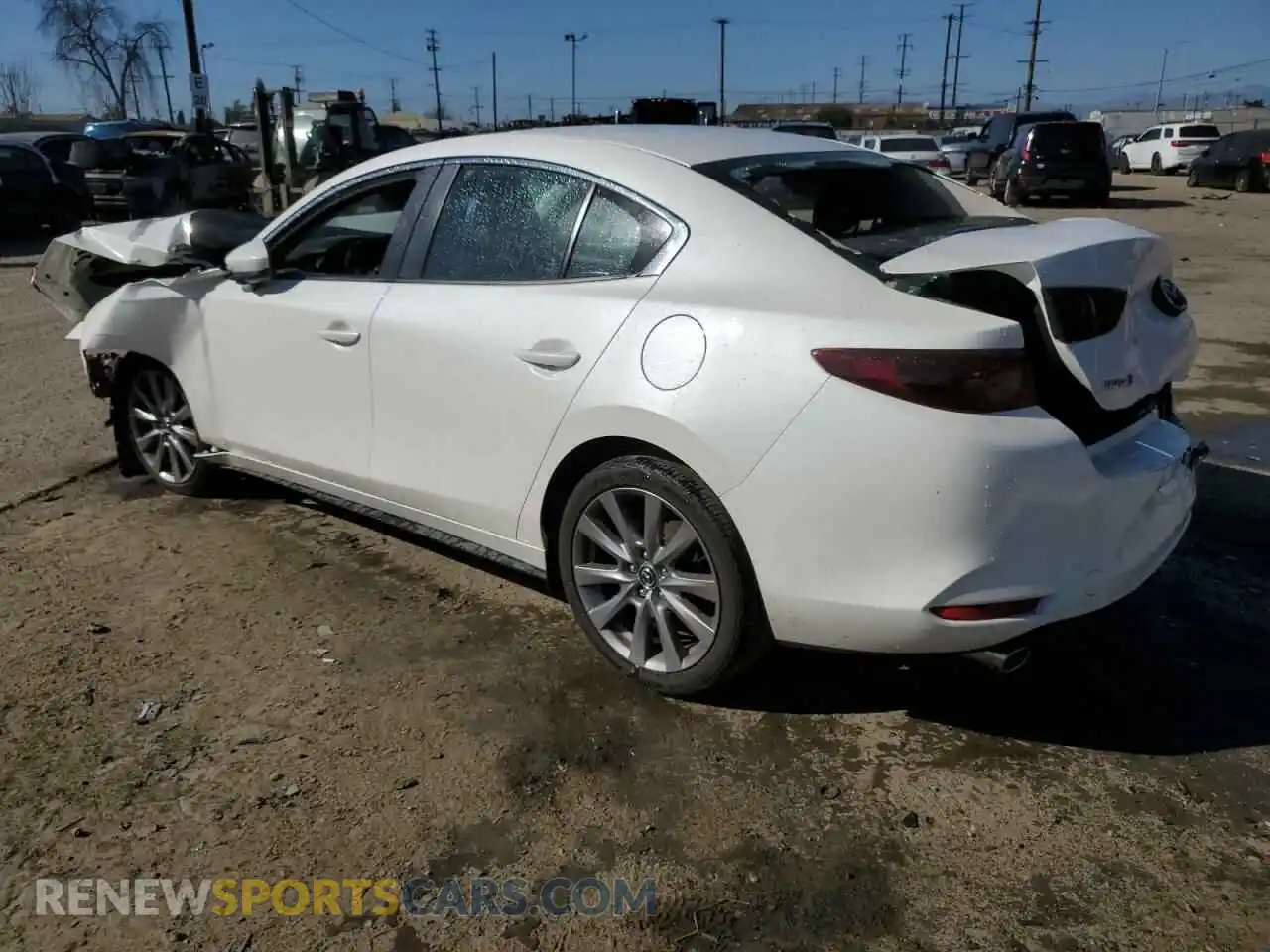 2 fotografías del automóvil dañado JM1BPACL6M1328376 MAZDA 3 2021