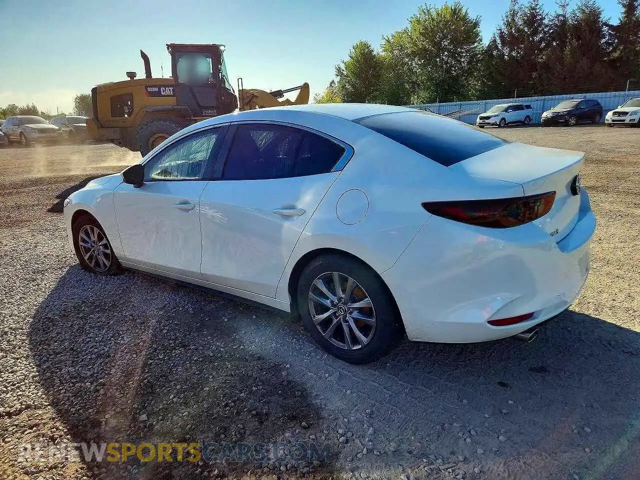 2 Фотография поврежденного автомобиля JM1BPACL8M1345163 MAZDA 3 2021