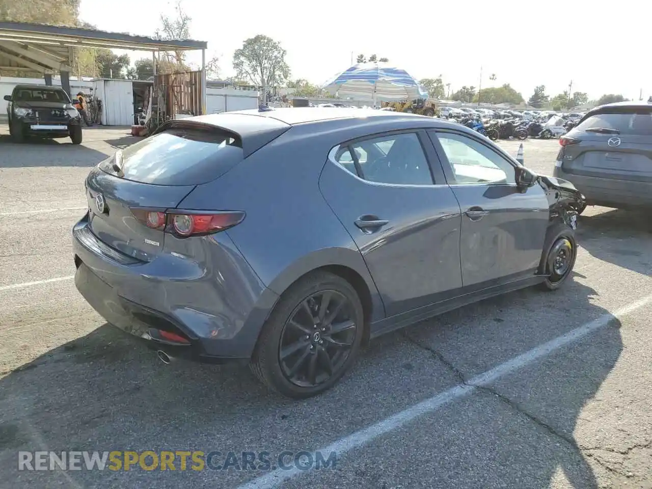 3 Photograph of a damaged car JM1BPAML3M1401136 MAZDA 3 2021