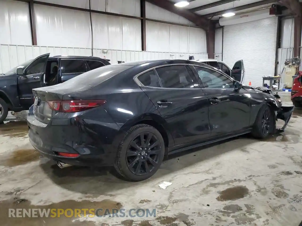 3 Photograph of a damaged car JM1BPBAY6M1310593 MAZDA 3 2021