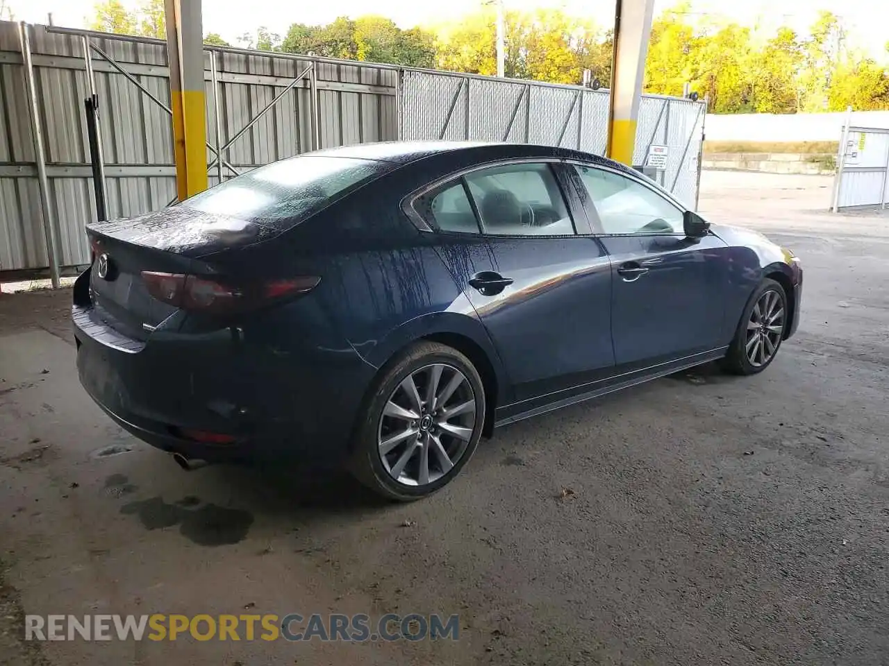 3 Фотография поврежденного автомобиля JM1BPBBLXM1304735 MAZDA 3 2021