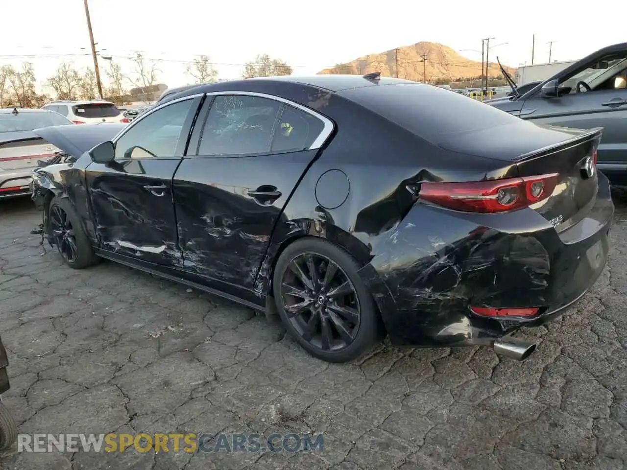 2 Photograph of a damaged car JM1BPBEY4M1336393 MAZDA 3 2021