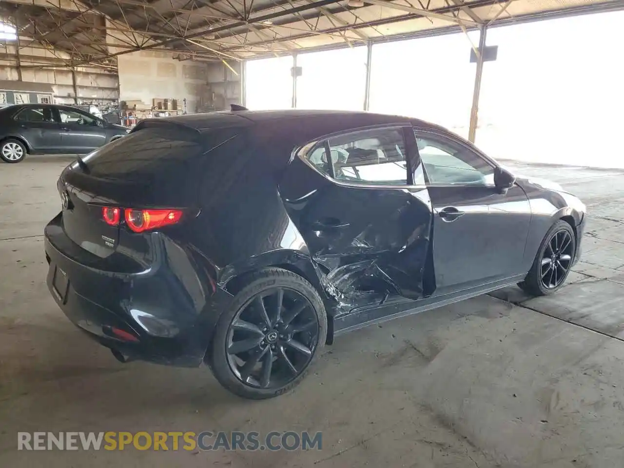 3 Photograph of a damaged car JM1BPBJY6M1340273 MAZDA 3 2021