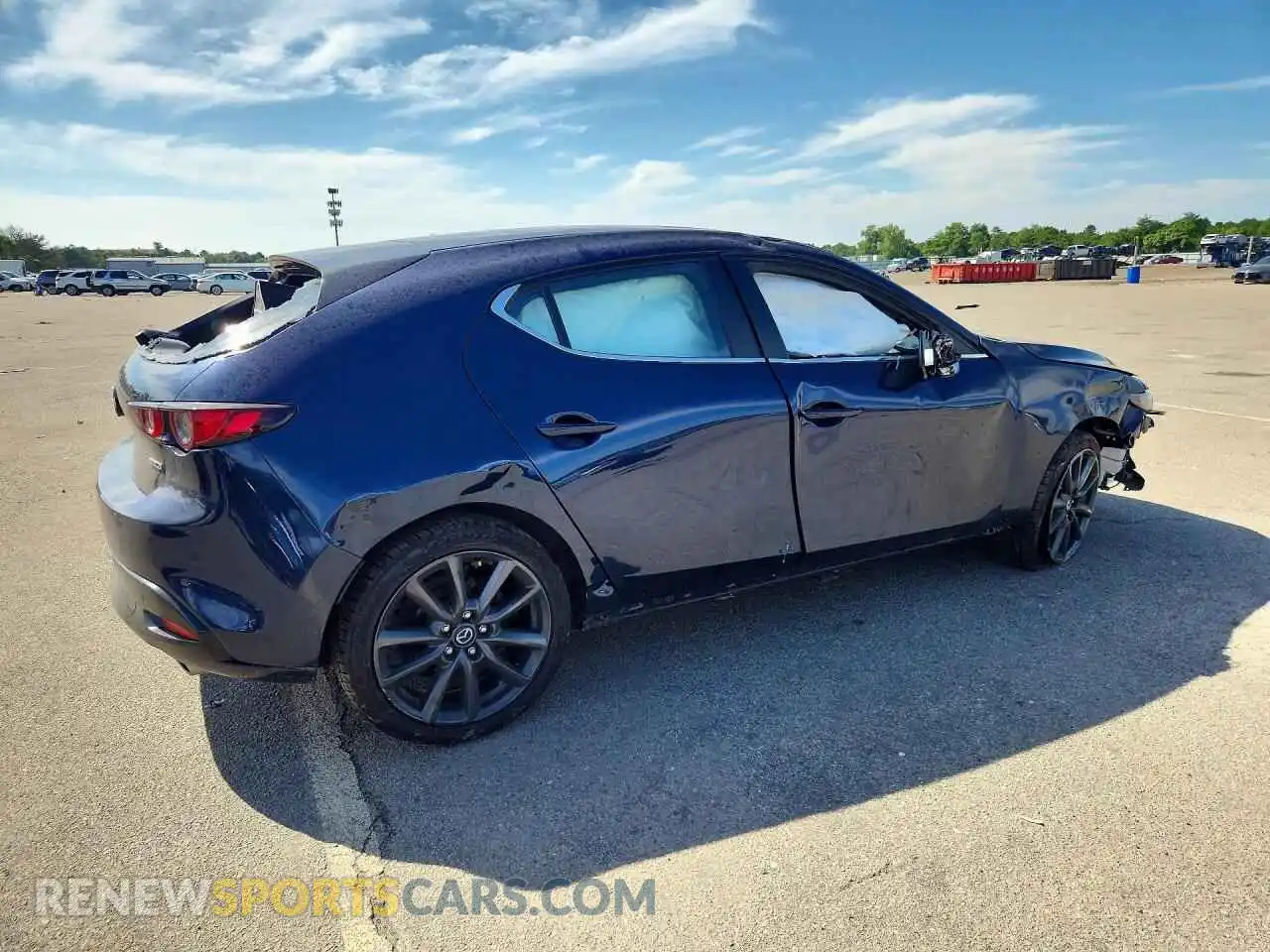 3 fotografías del automóvil dañado JM1BPBLL3M1404206 MAZDA 3 2021