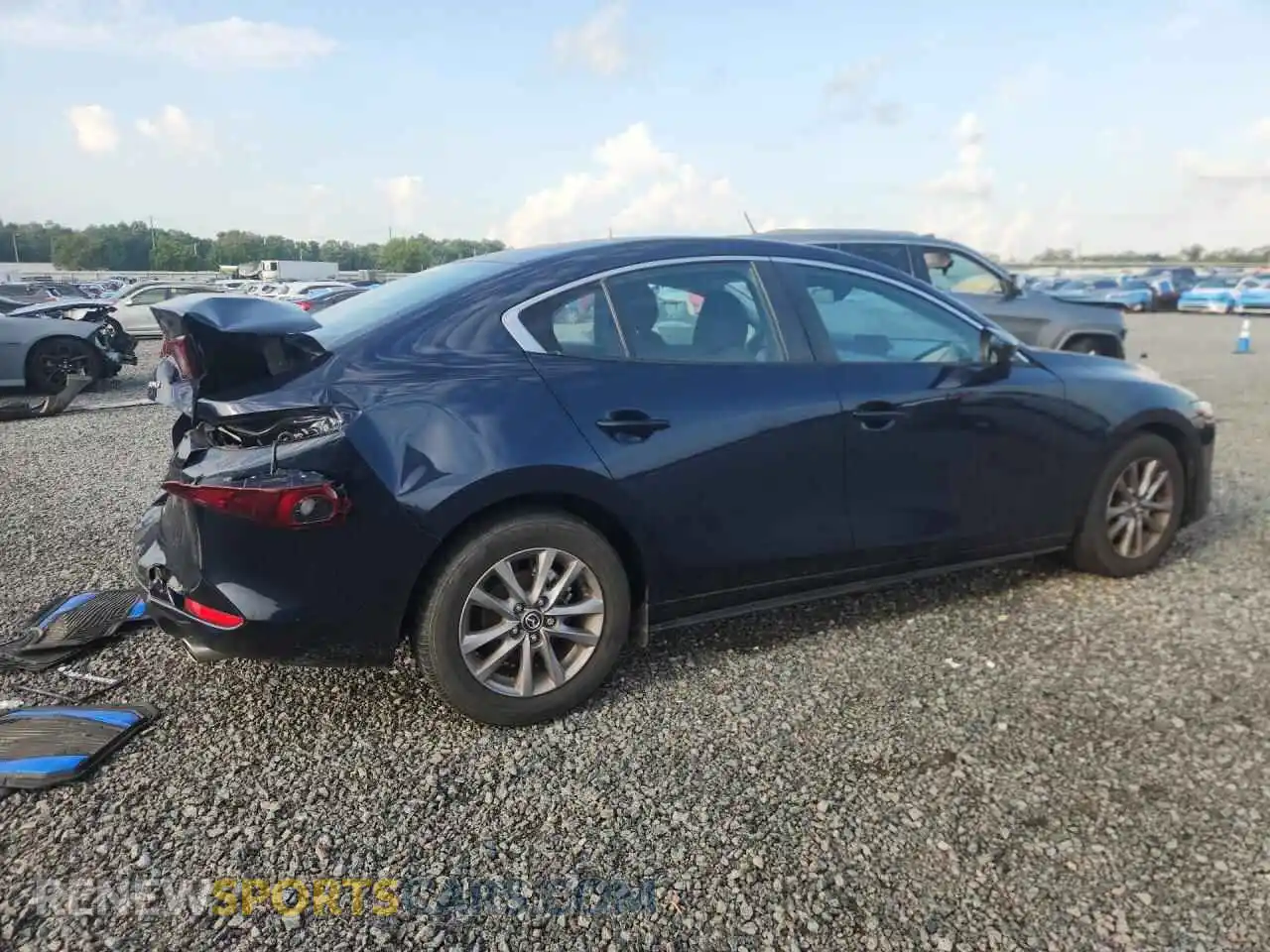 3 Photograph of a damaged car 3MZBPAA70NM302072 MAZDA 3 2022