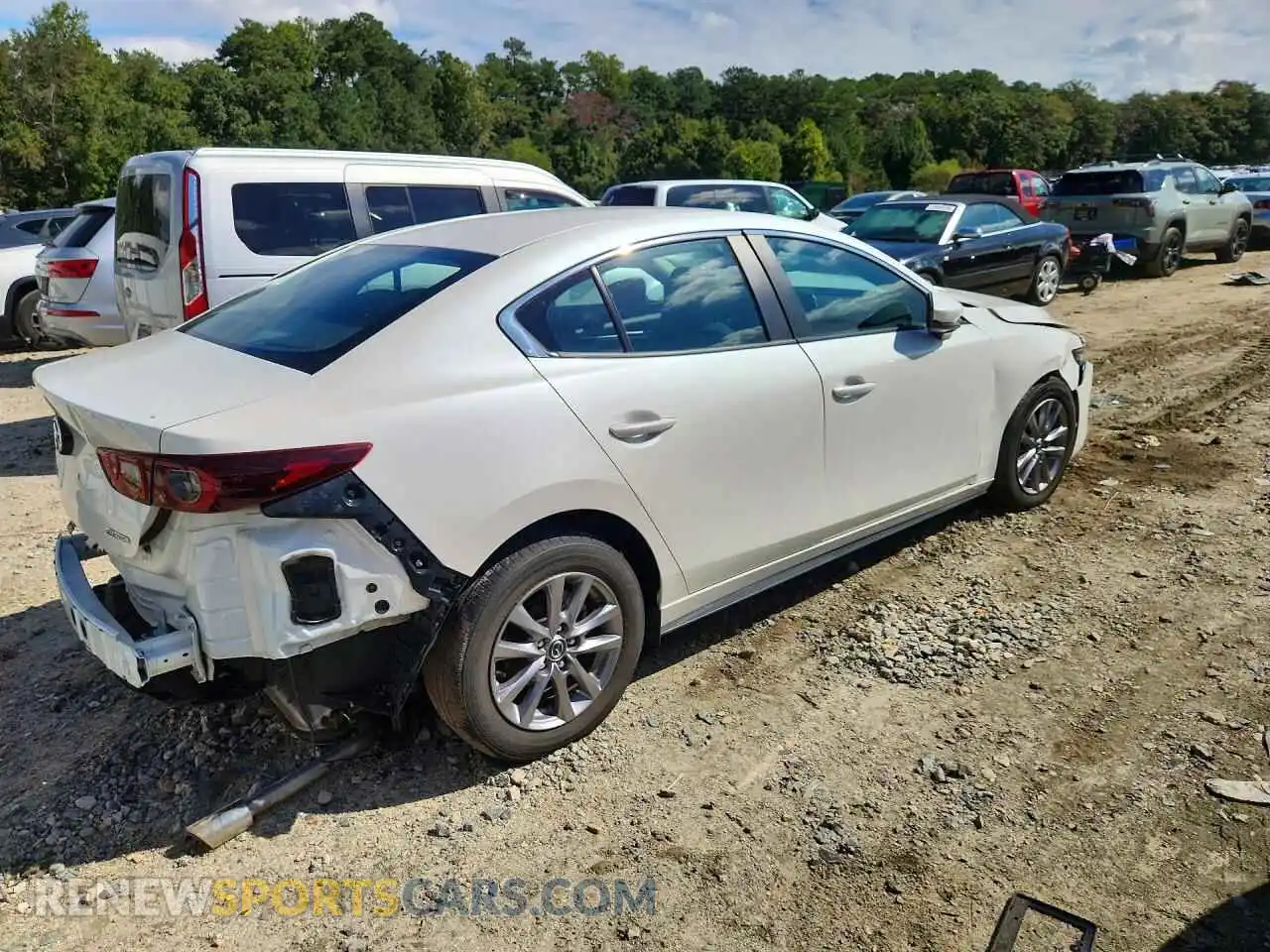 3 Photograph of a damaged car 3MZBPAAL8NM301149 MAZDA 3 2022